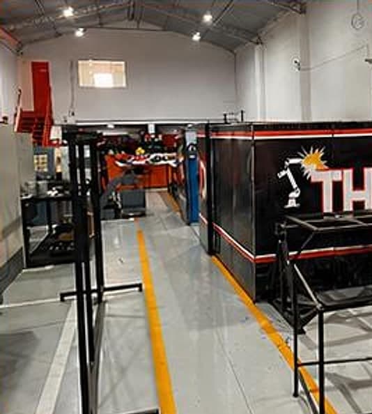 Galpão de produção da Thunder Kart
